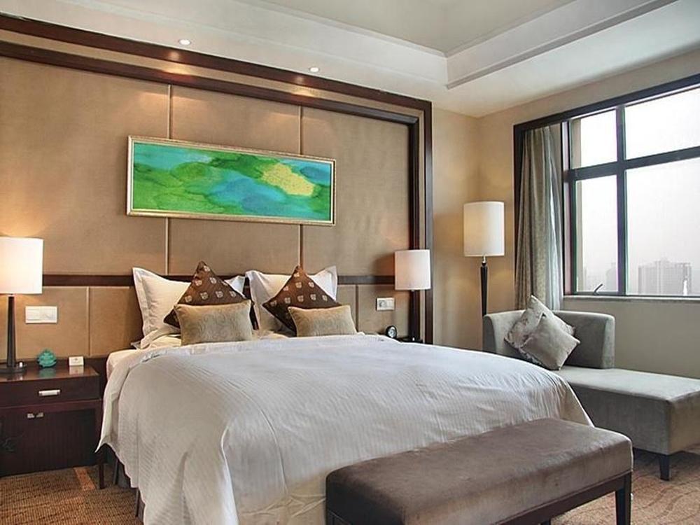 Yuehai Hotel Zhengzhou