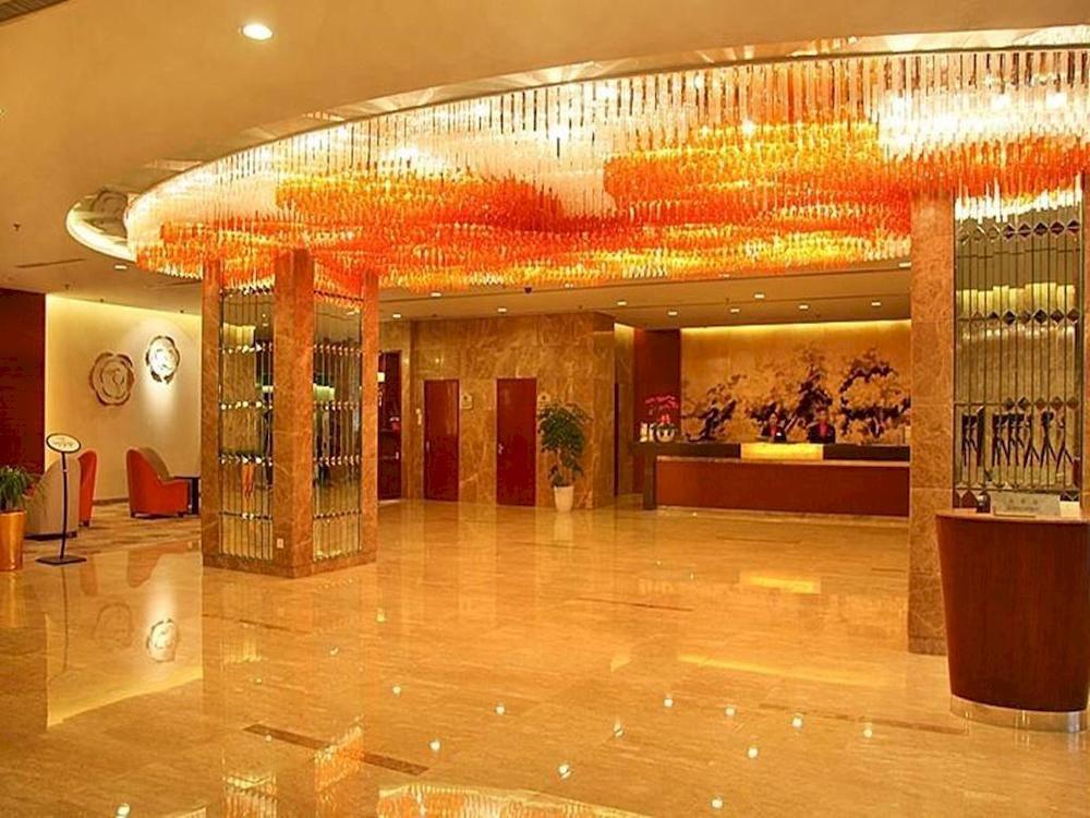 Yuehai Hotel Zhengzhou